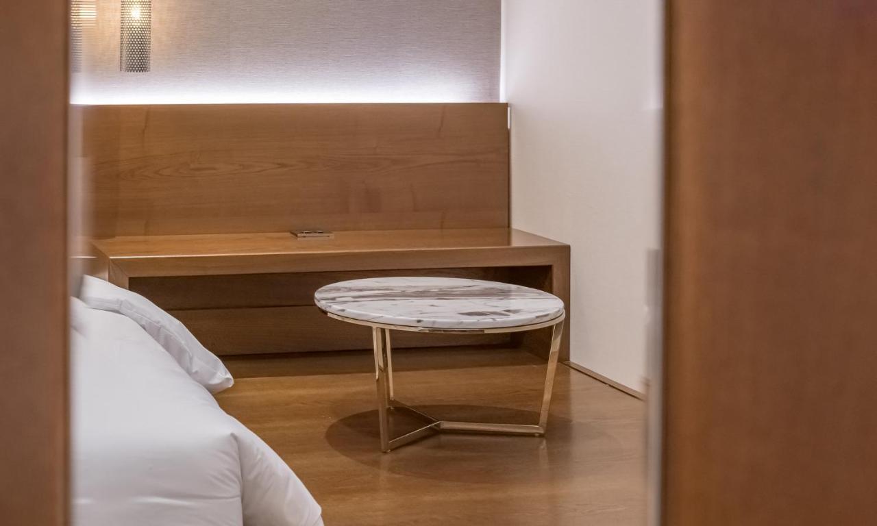 Stubborn Hotel جيوجي المظهر الخارجي الصورة
