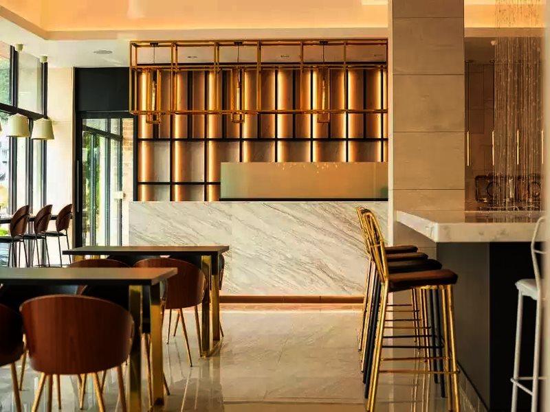 Stubborn Hotel جيوجي المظهر الخارجي الصورة